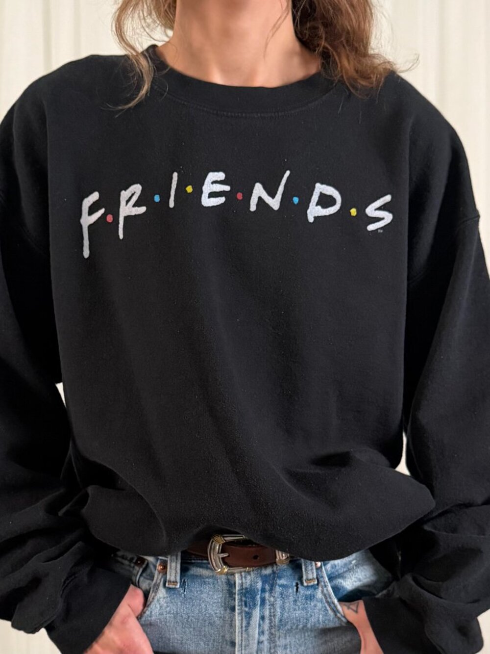 Friends Black Graphic Crewneck Sweatshirt Size Medium - Picture 2 of 5